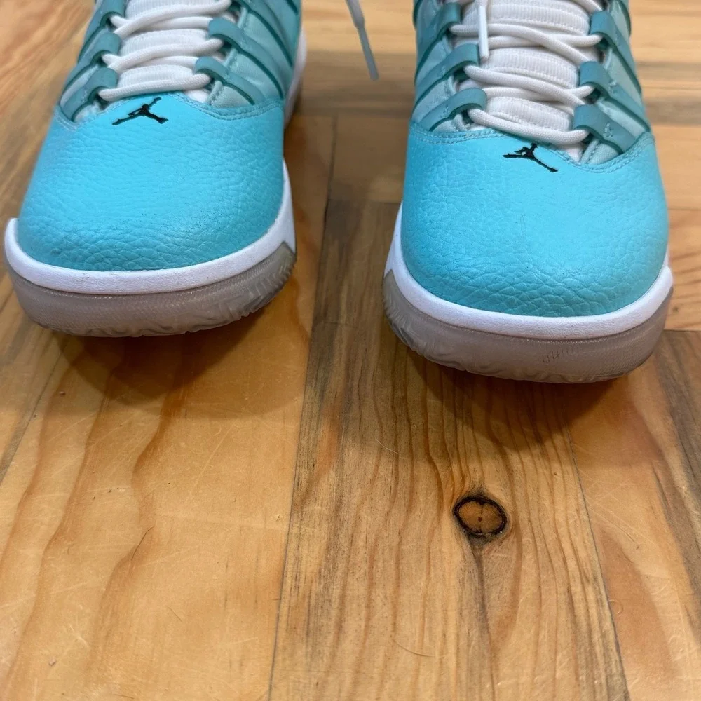 Nike Air Jordan Max Aura Light Aqua AQ9249-400 Youth Basketball‎ Sneakers 8Y
